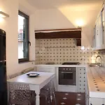 S.Zanobi Courtyard House W/ Terrace