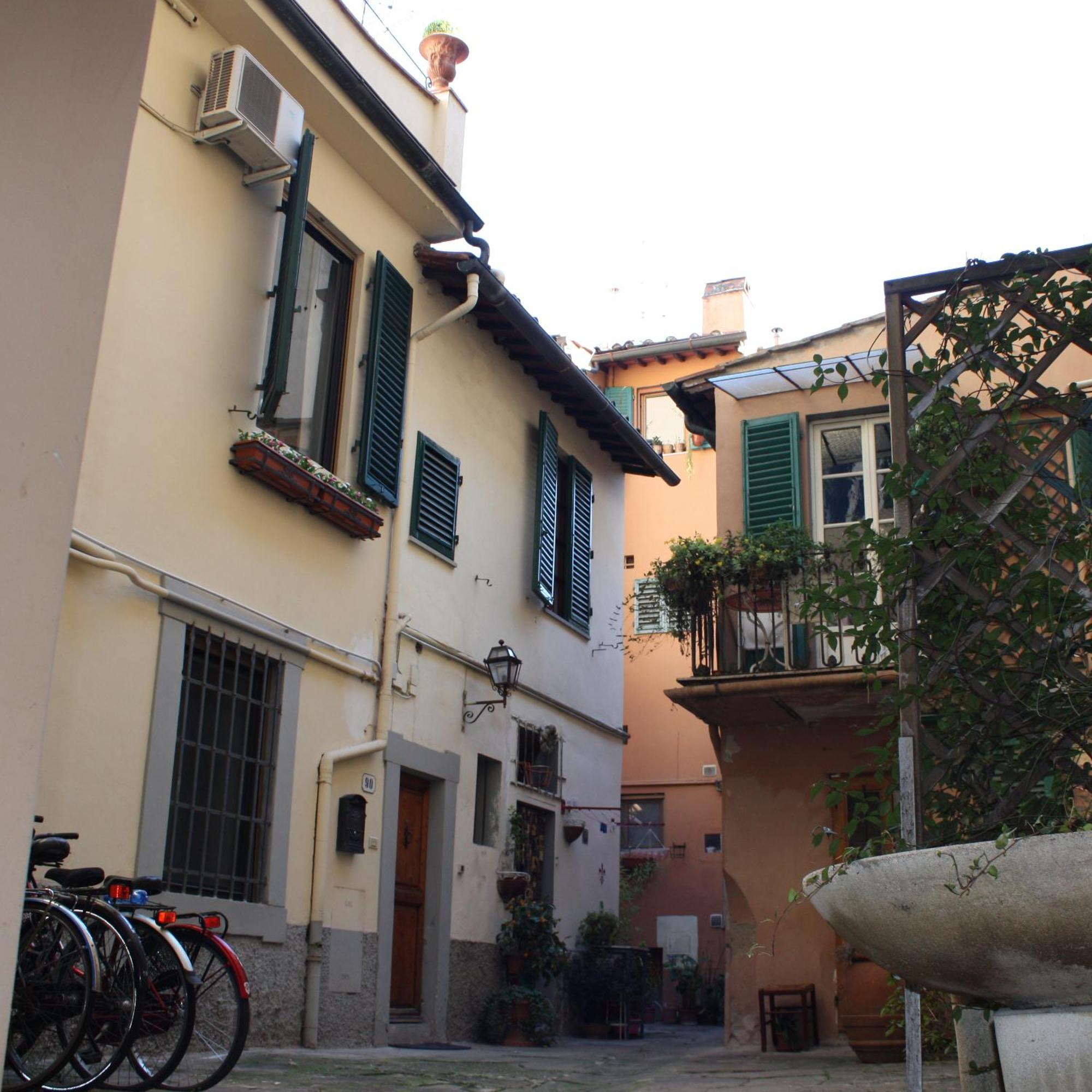 S.zanobi Courtyard House W/ Terrace